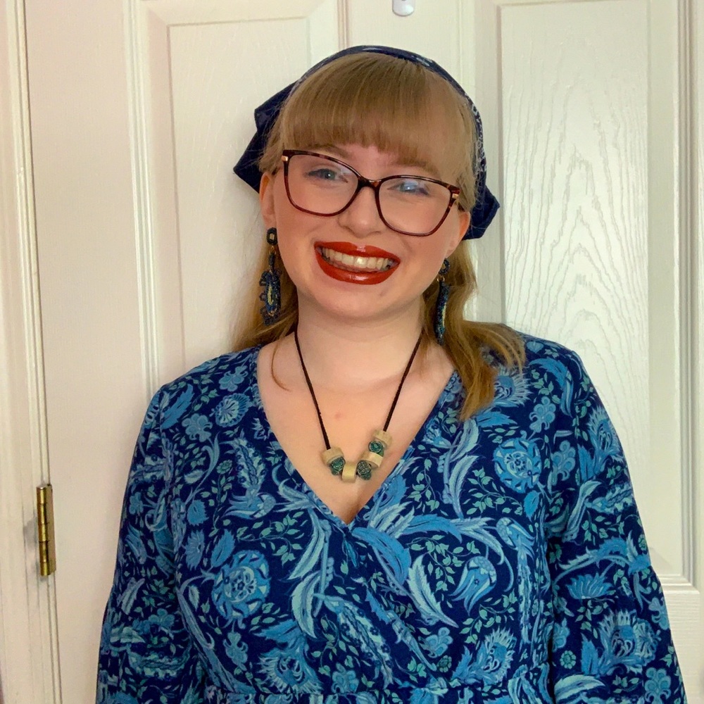 Meet your Posher, Isy